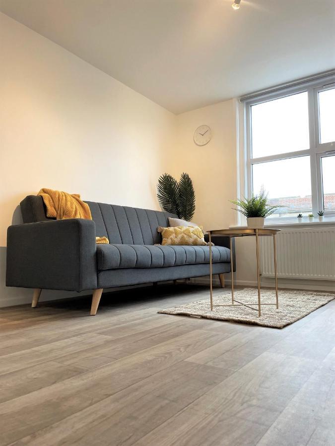 Central, Bright & Spacious Apartment - Parking Included Bornemouth Extérieur photo